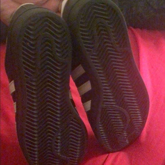 Classic Black / white Adidas - Picture 2 of 4